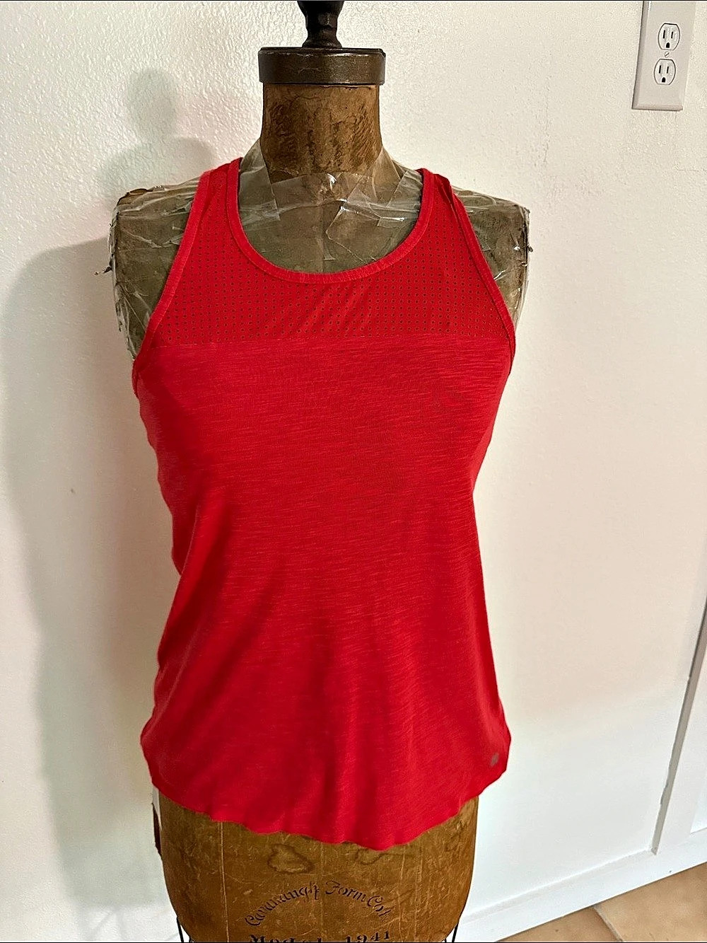 Sweaty Betty Red Polka Dot Tank Top Extra Small Like New